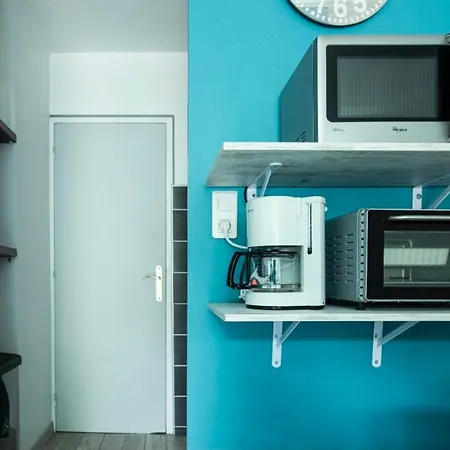 דירה Nice Studio At 5min From The Beach
